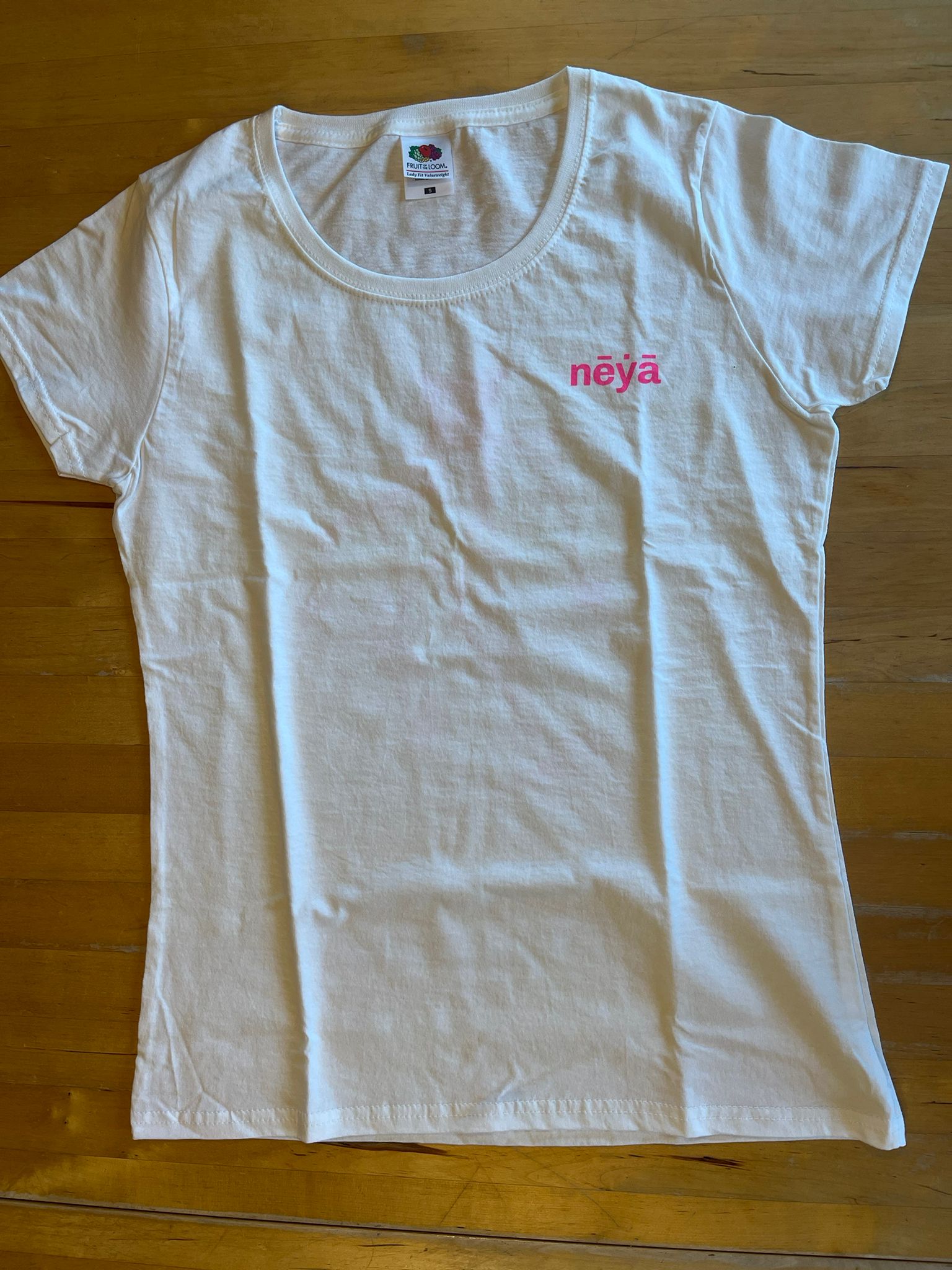 Women Shirt mit Pinkem Druck